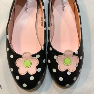 Gorgeous Black and white polka dots ballet flats 2